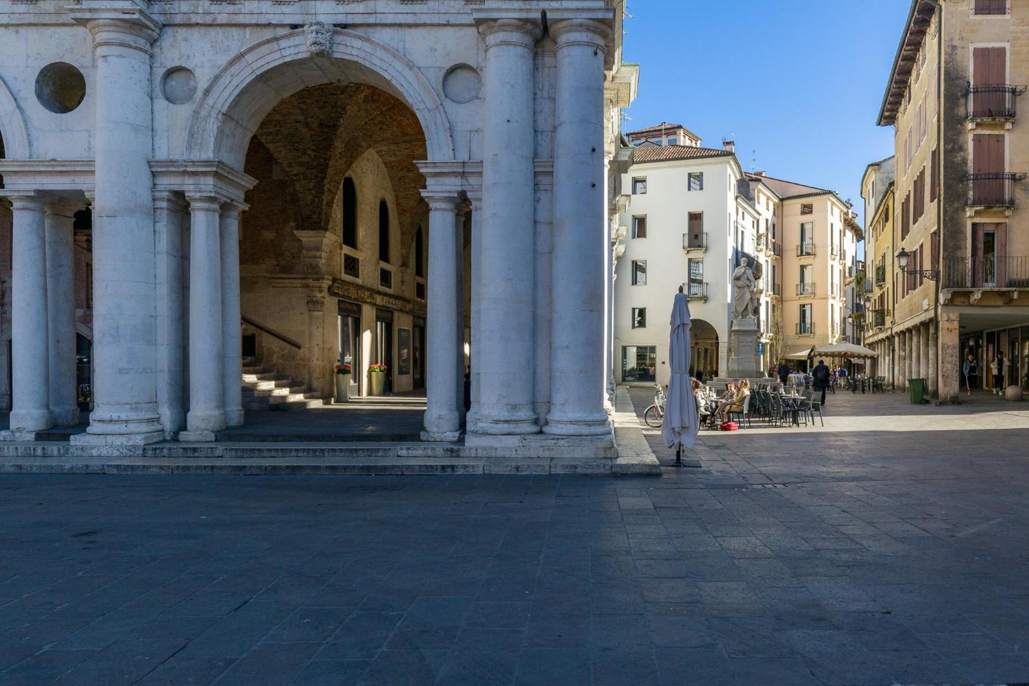 Апартаменты Il Campanile Виченца Экстерьер фото